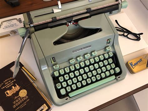 hermes 4000|Hermes typewriter 3000 margin.